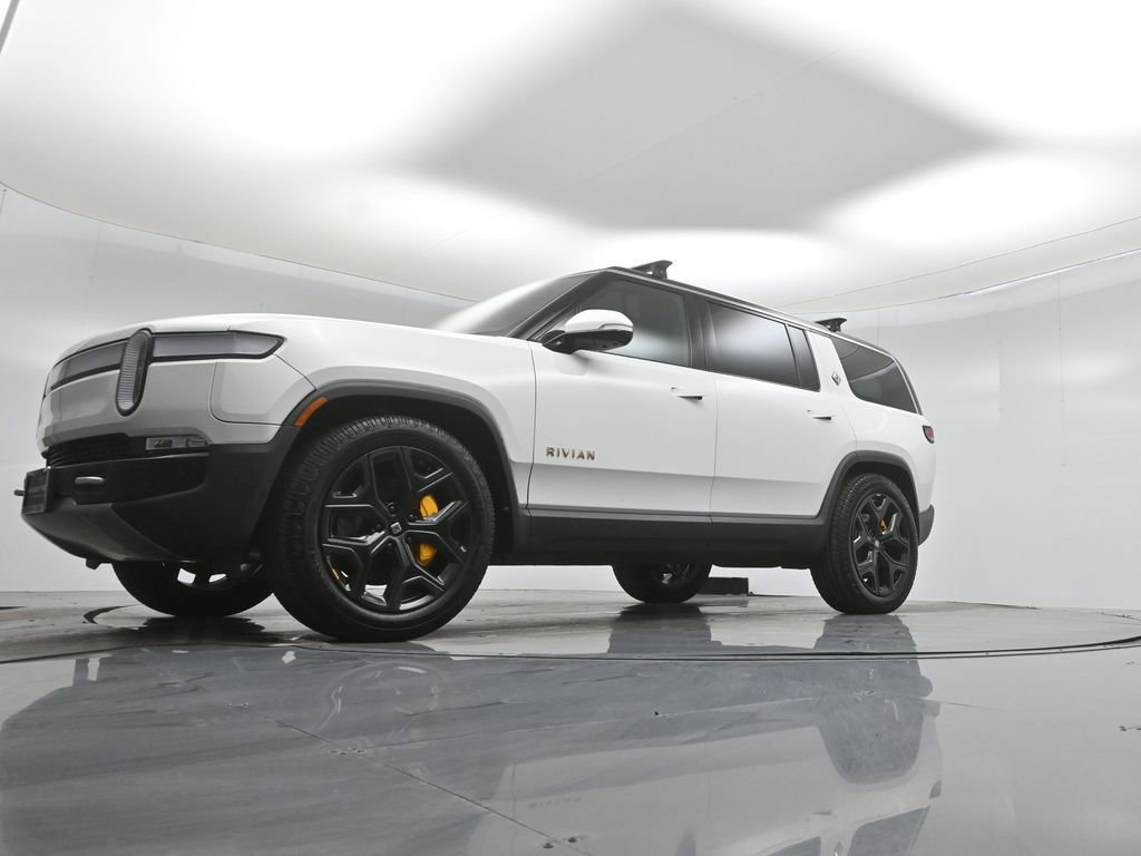 Used 2024 Rivian R1S Adventure AWD/4WD image 43