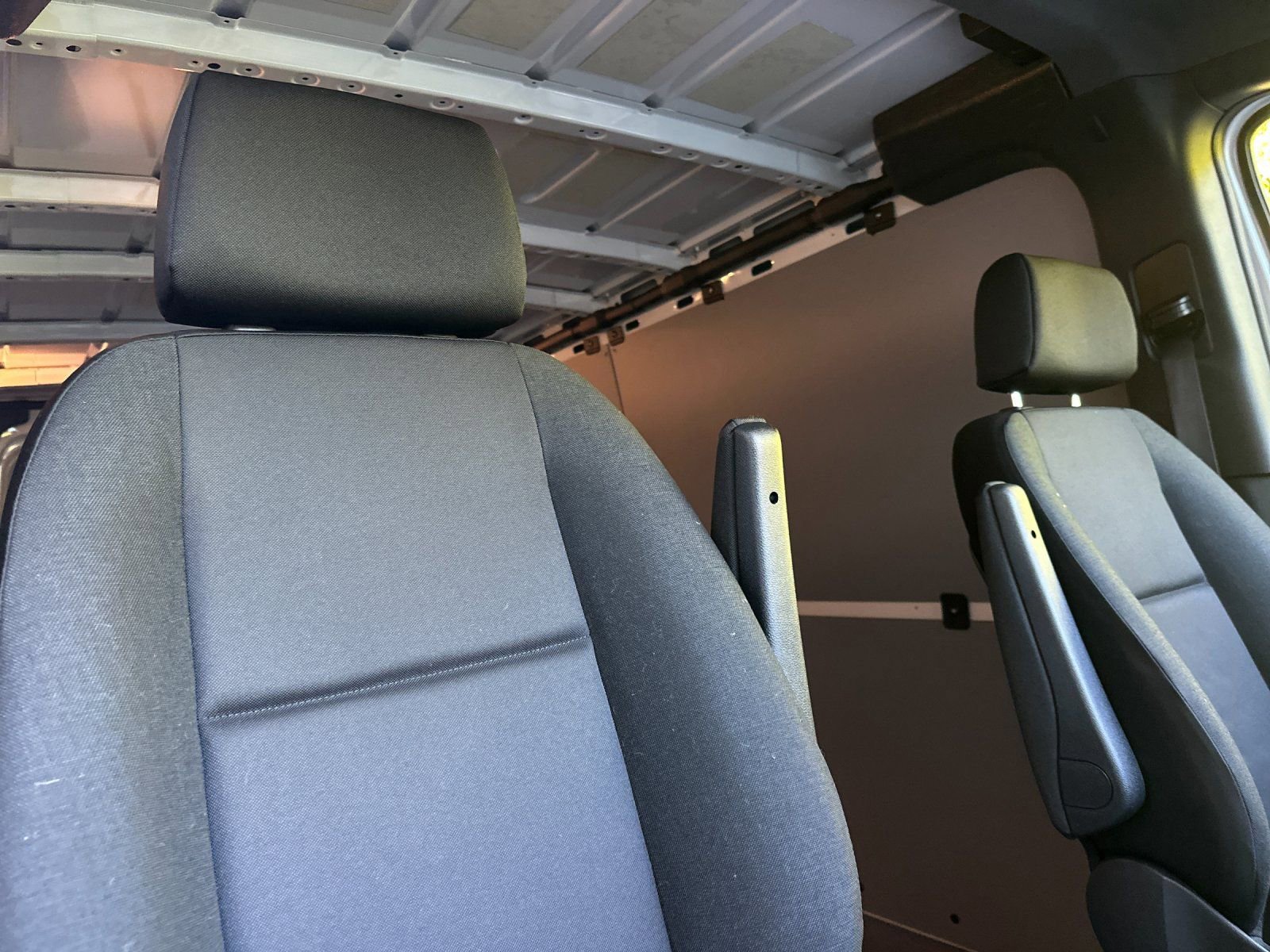 Used 2025 Mercedes-Benz Sprinter 2500 image 18
