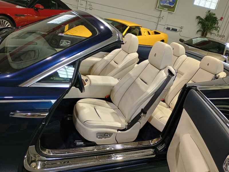 Used 2016 Rolls-Royce Dawn RWD image 14