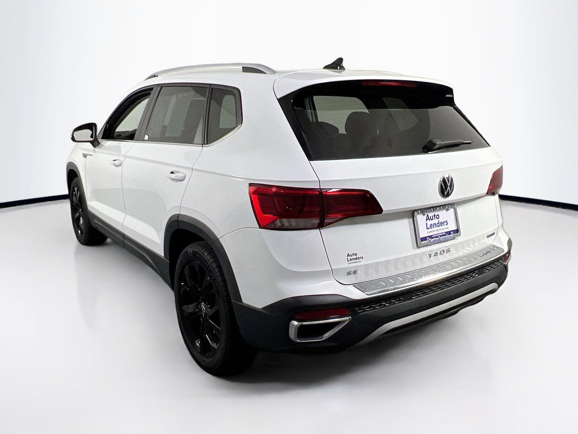 Used 2022 Volkswagen Taos SE image 7