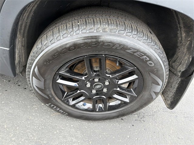 Used 2024 Land Rover Defender 110 S image 12