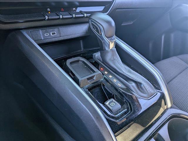 Used 2024 Chevrolet Colorado LT w/ LT Convenience Package image 11