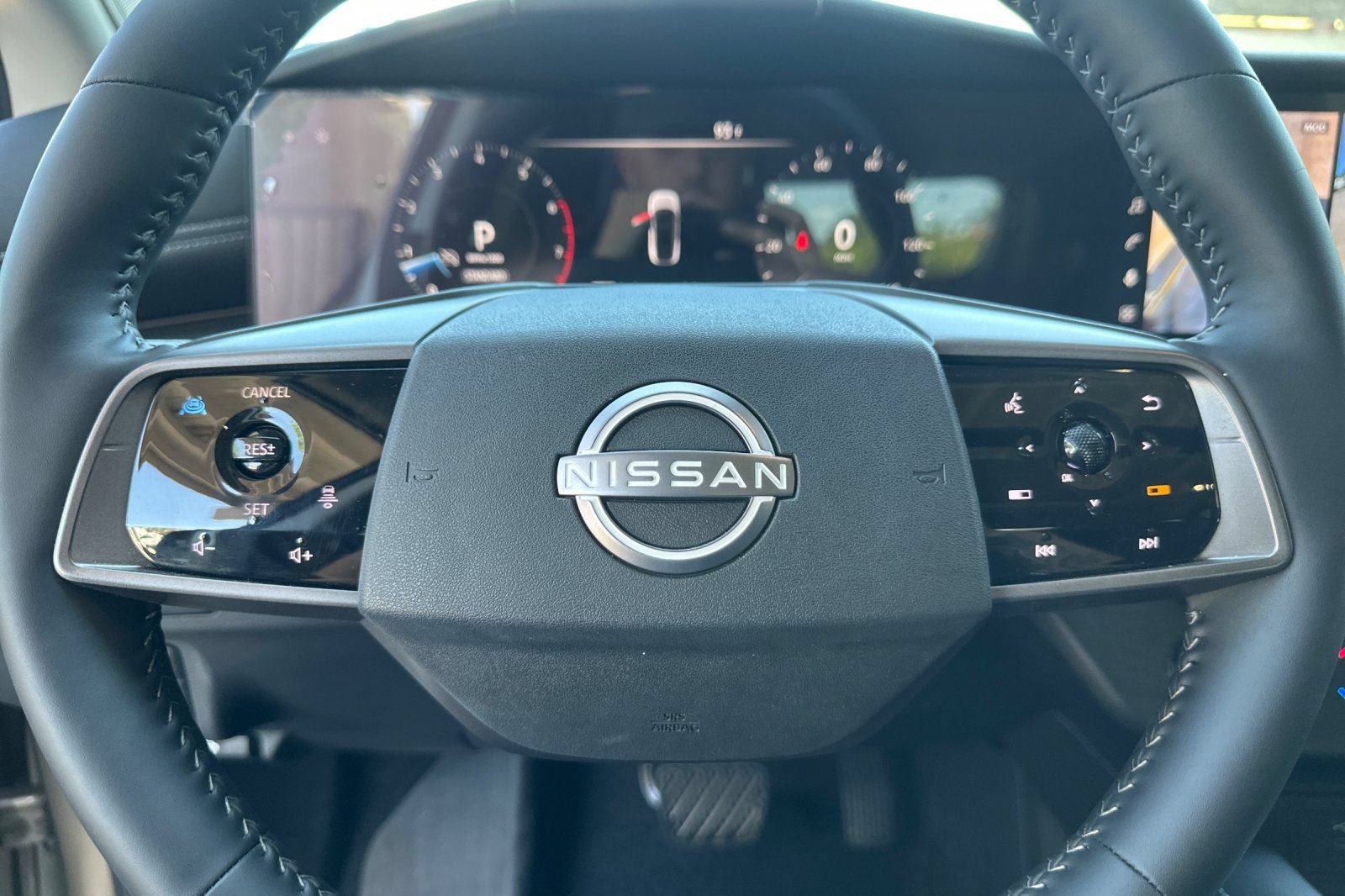Used 2025 Nissan Murano SL AWD/4WD image 24