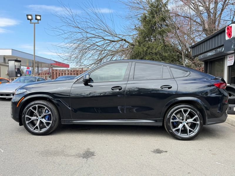 Used 2024 BMW X6 xDrive40i w/ Premium Package image 8