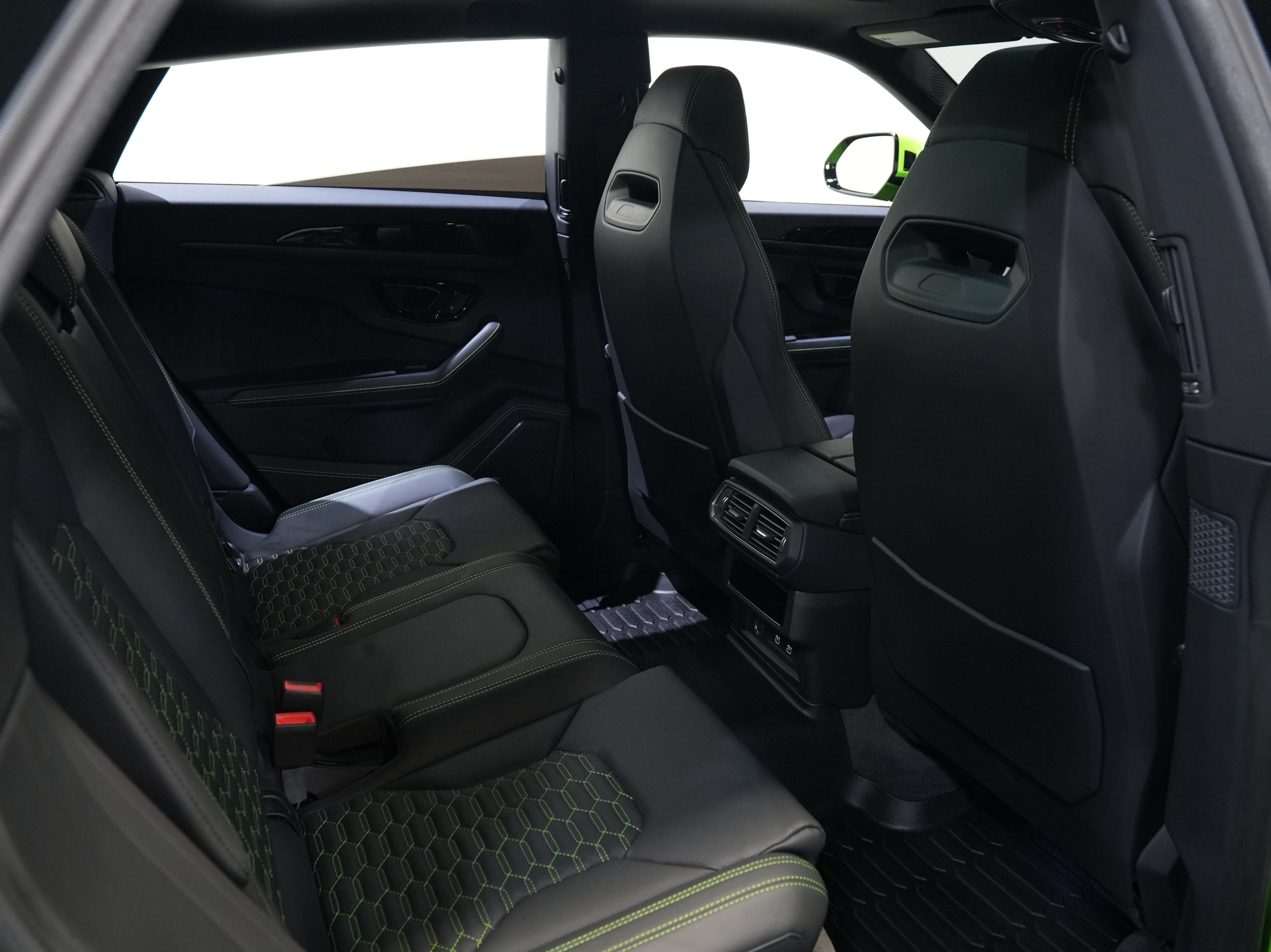 Used 2024 Lamborghini Urus S AWD/4WD image 40