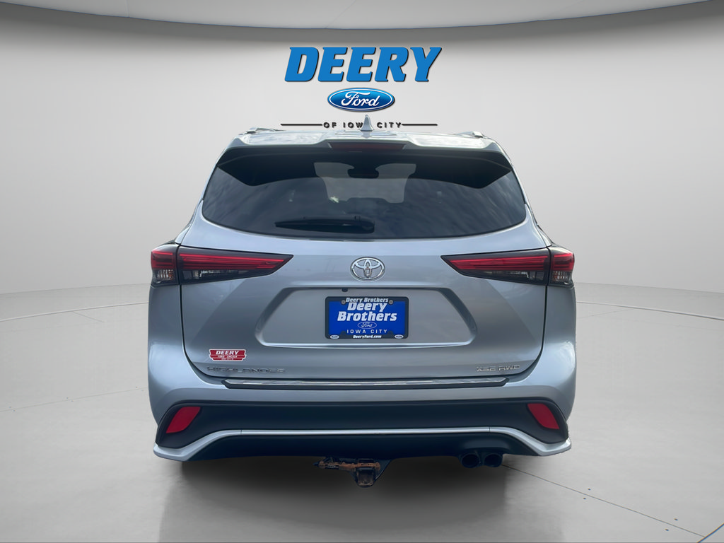 Used 2021 Toyota Highlander XSE AWD/4WD image 5