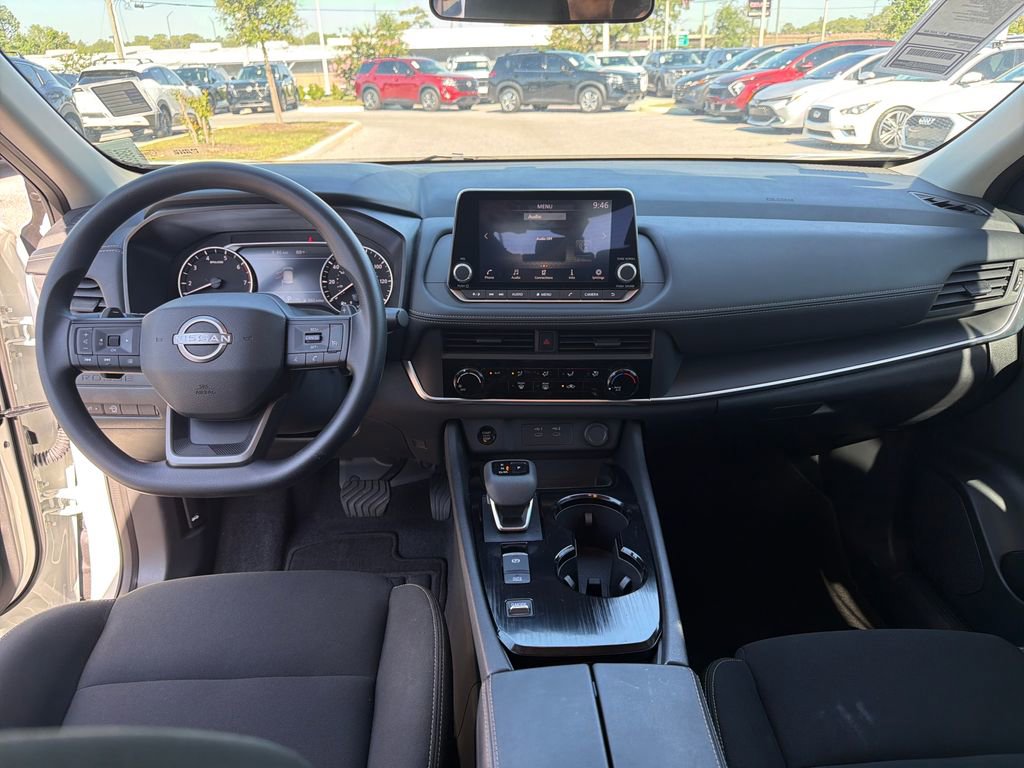 Certified 2025 Nissan Rogue S FWD image 23