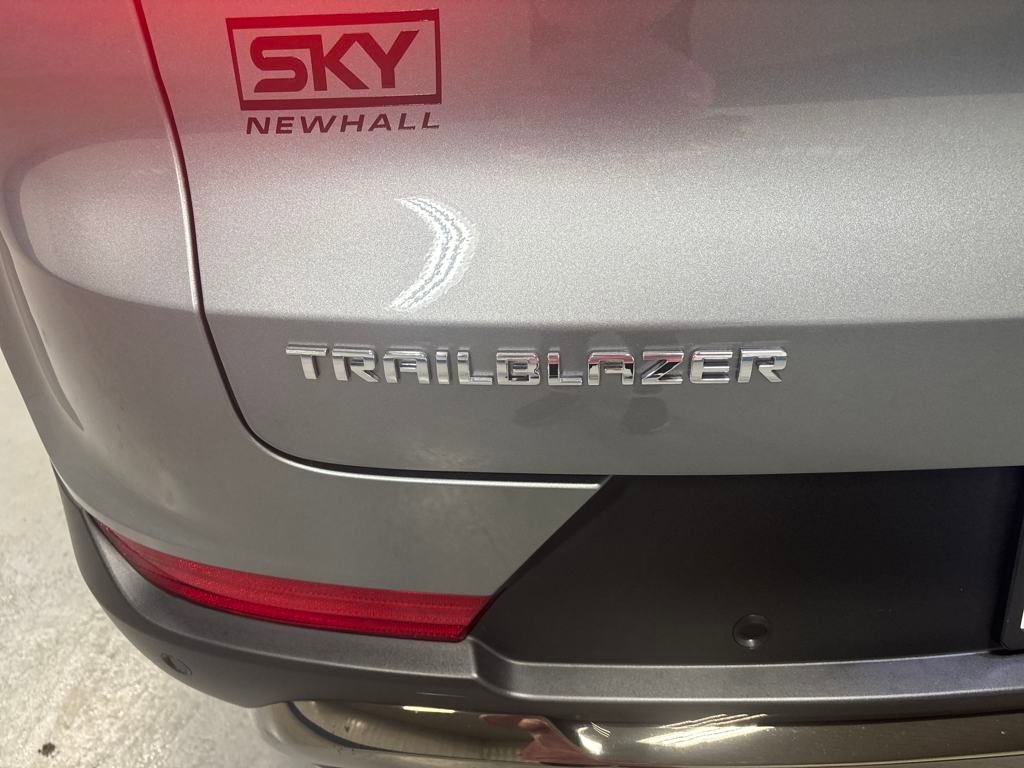 New 2025 Chevrolet TrailBlazer ACTIV w/ Driver Confidence Package image 35