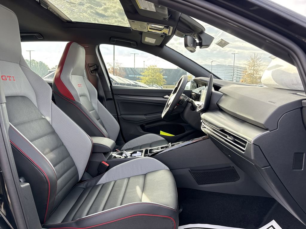 New 2026 Volkswagen GTI SE image 17