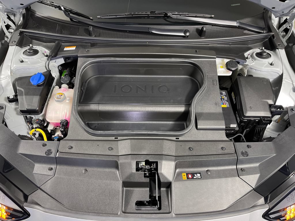 Used 2023 Hyundai Ioniq 6 SEL RWD image 9