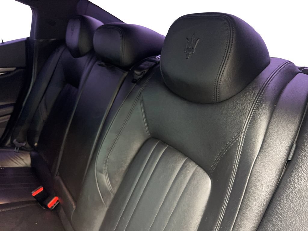 Used 2020 Maserati Ghibli RWD image 34