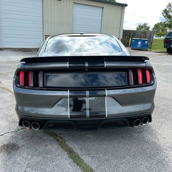 Used 2016 Ford Mustang Shelby GT350 w/ Technology Package RWD image 6