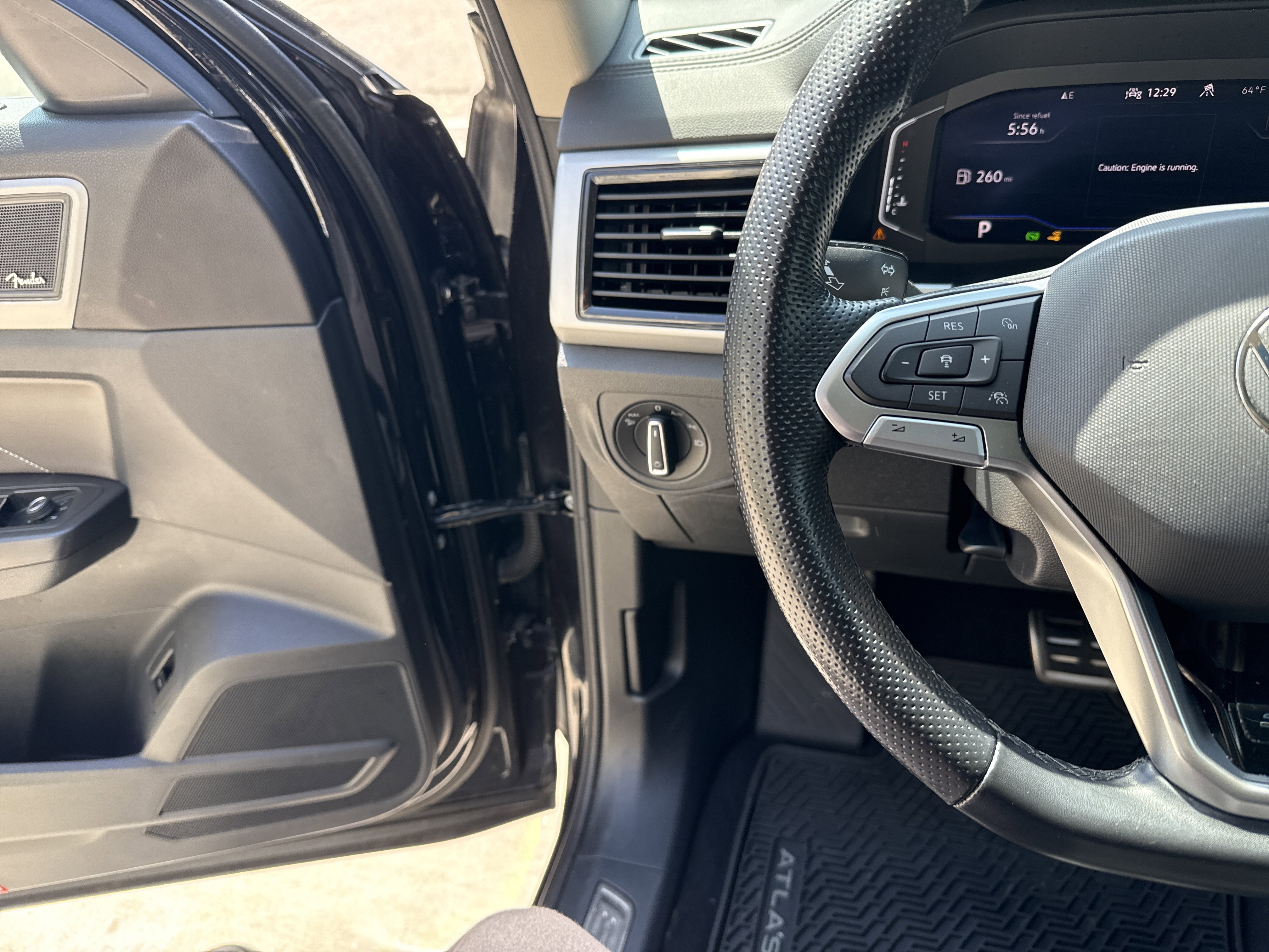 Used 2022 Volkswagen Atlas SEL Premium AWD/4WD image 18