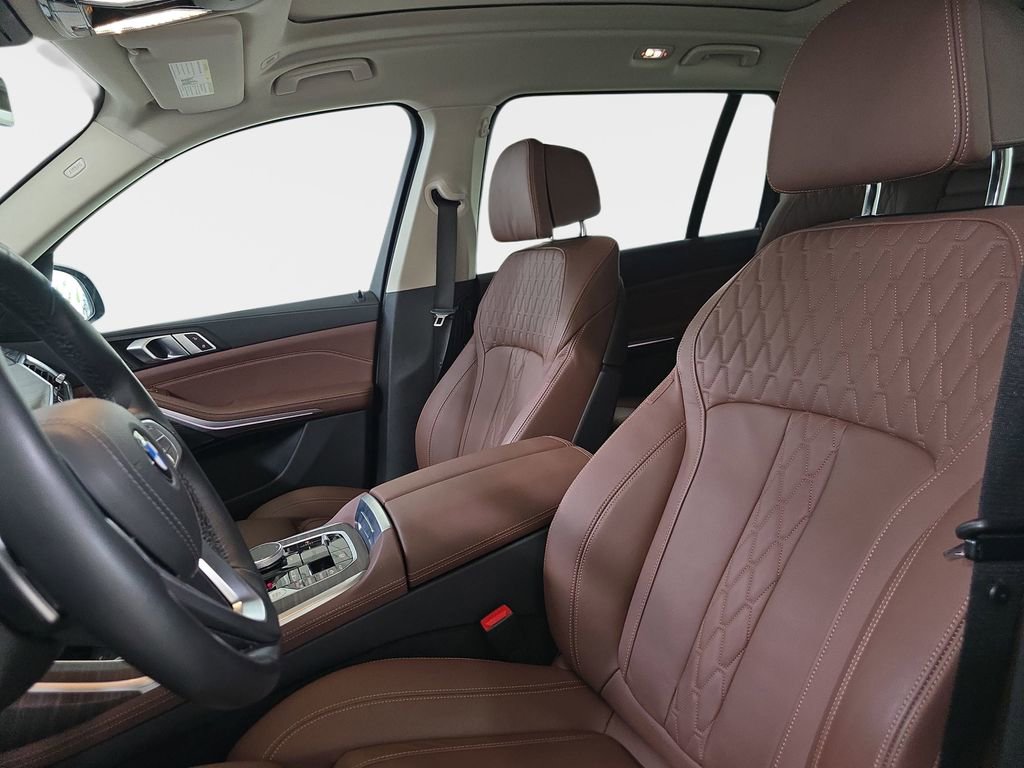 Certified 2024 BMW X7 xDrive40i image 14