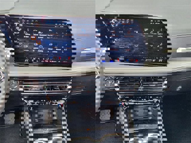 New 2026 Chevrolet Traverse LT image 32