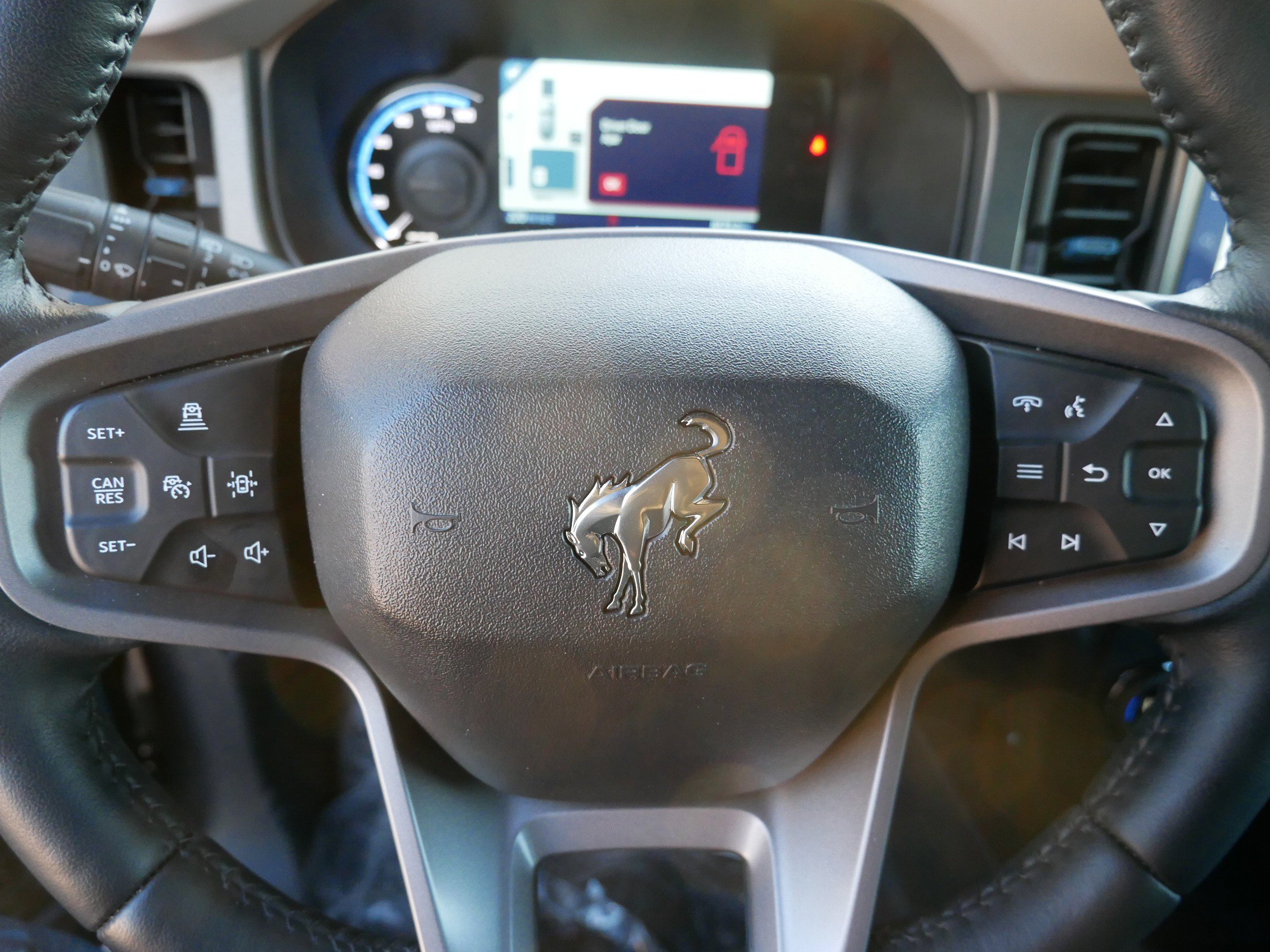 Used 2024 Ford Bronco Wildtrak image 16