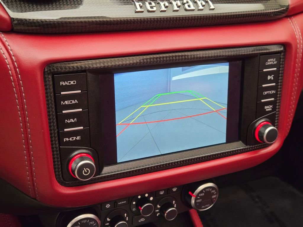 Used 2015 Ferrari California T RWD image 37