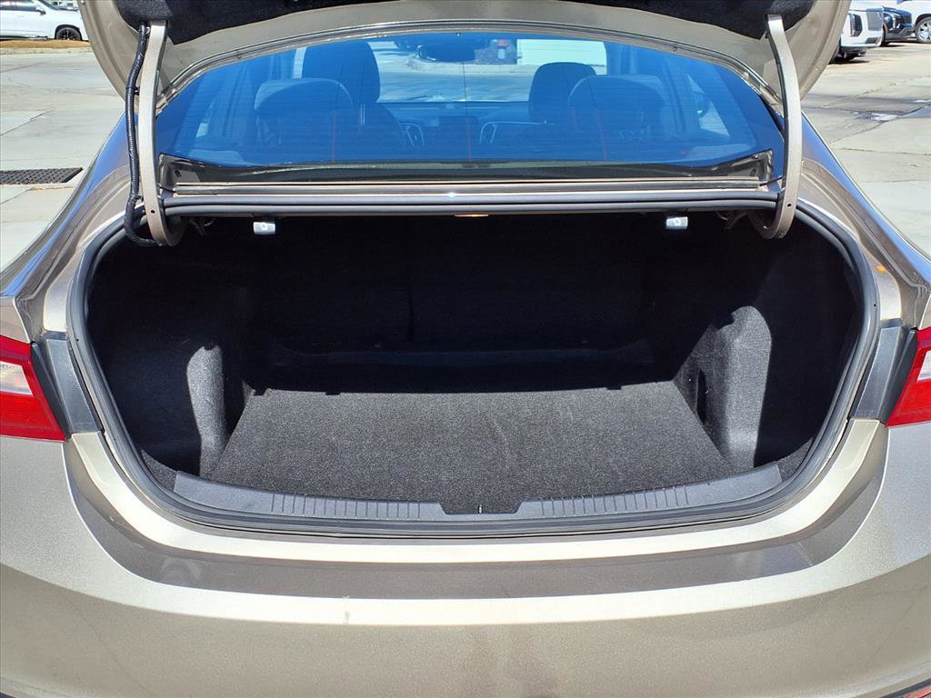 Used 2023 Chevrolet Malibu LT image 14