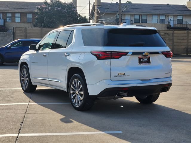 Used 2023 Chevrolet Traverse Premier AWD/4WD image 2