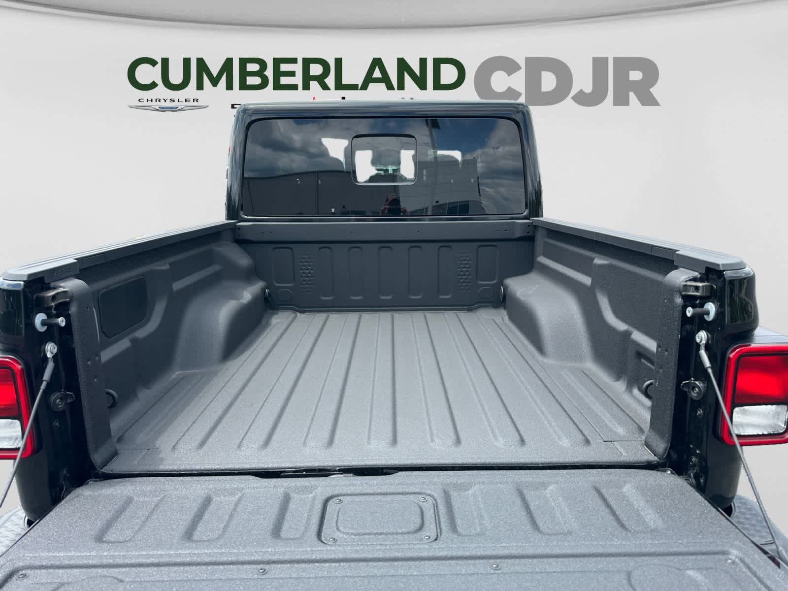 New 2025 Jeep Gladiator Sport w/ Premium Package AWD/4WD image 19