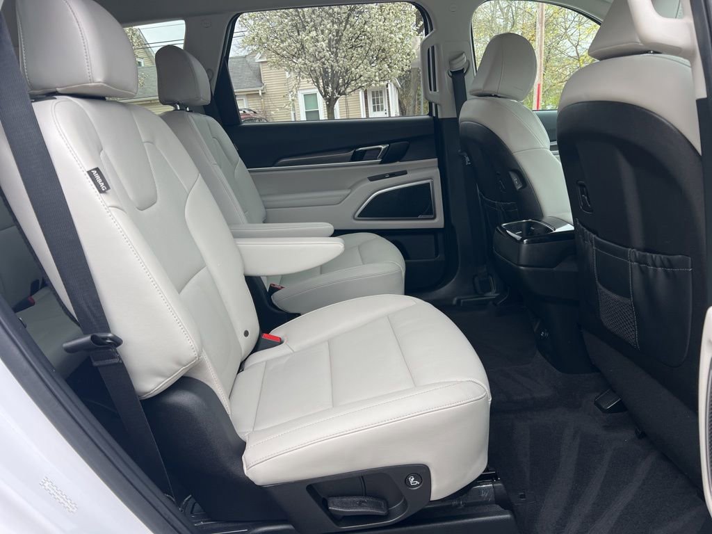 Used 2023 Kia Telluride S FWD image 25