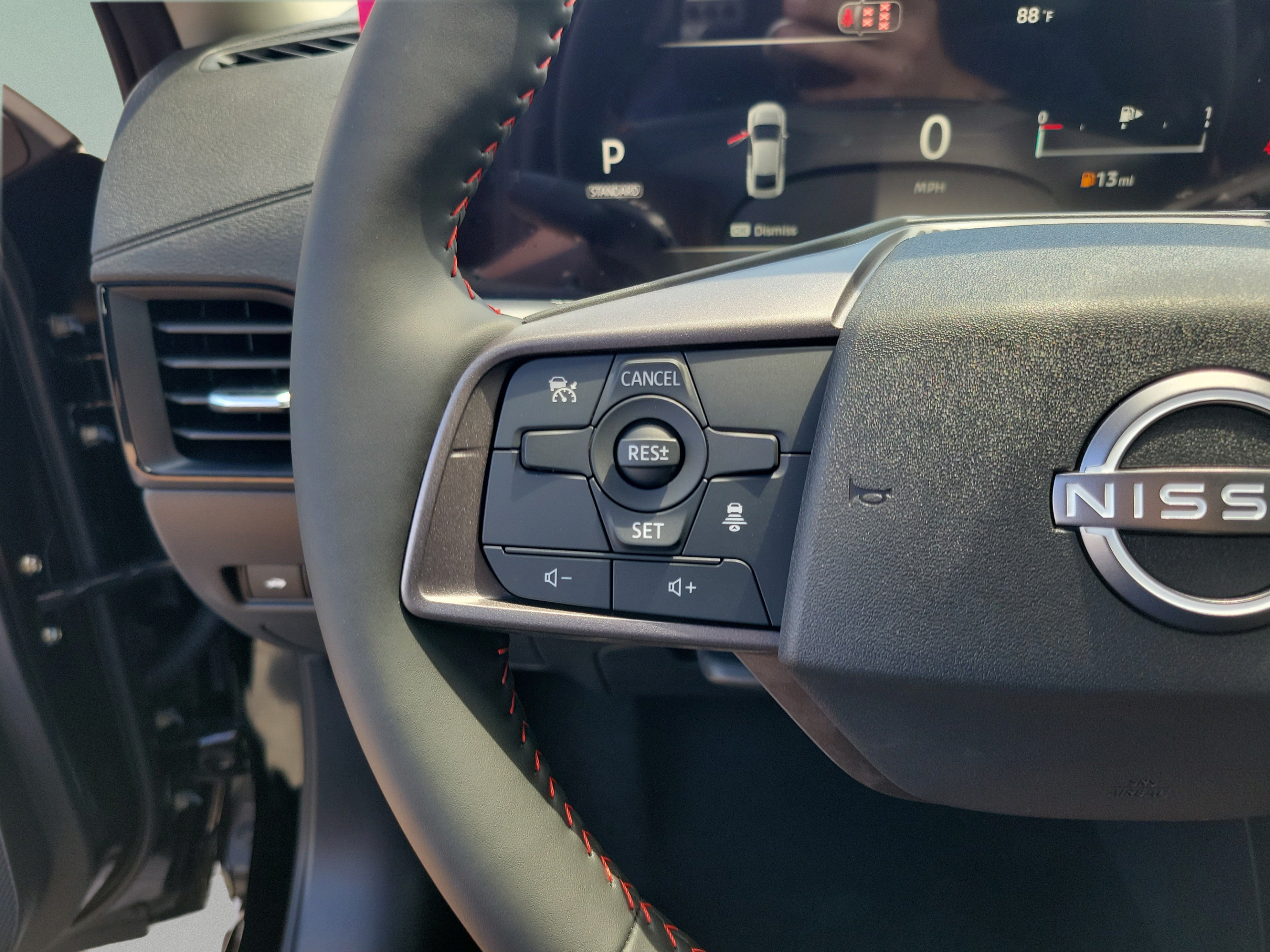 New 2027 Nissan Sentra SR w/ Floor Mat Package FWD image 21