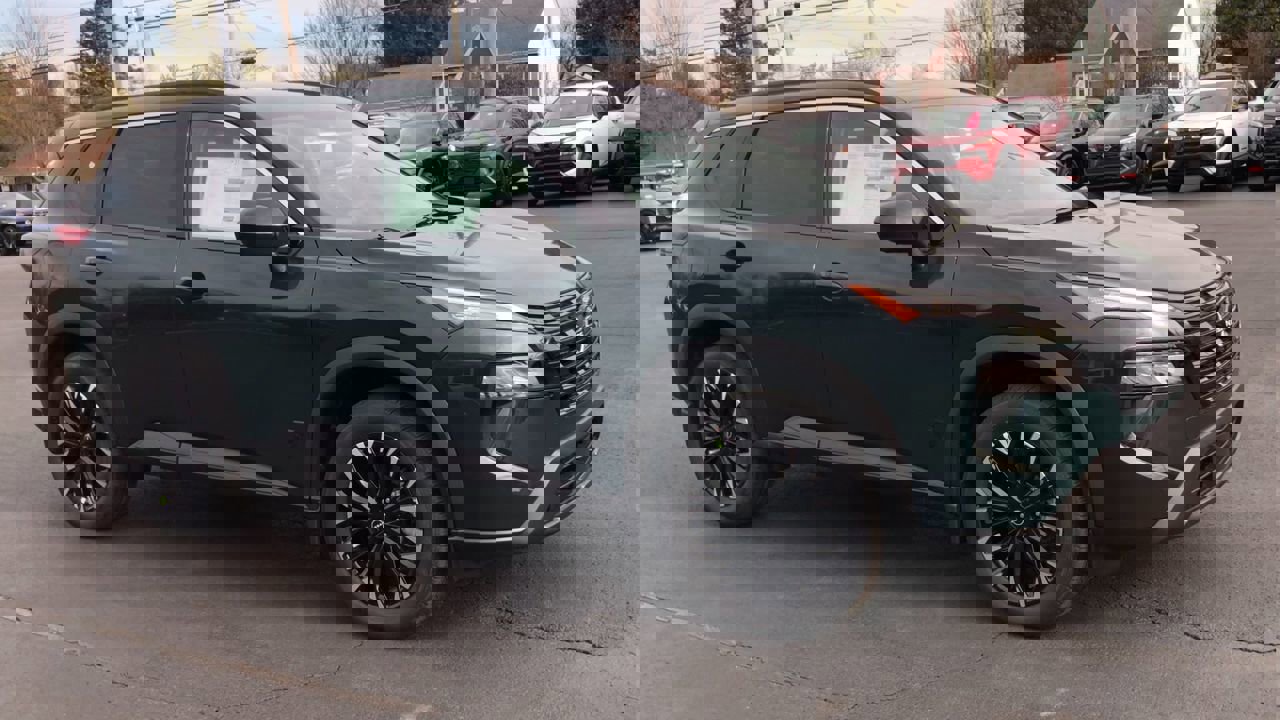 New 2026 Nissan Rogue Dark Armor image 2