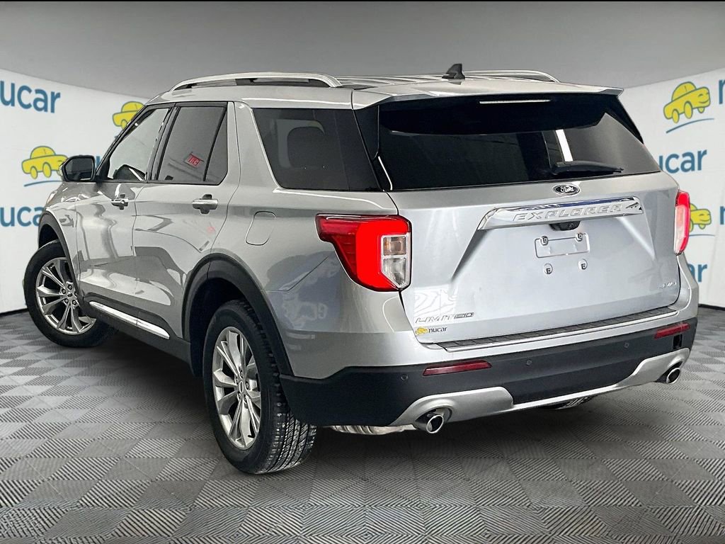 Used 2023 Ford Explorer Limited image 4