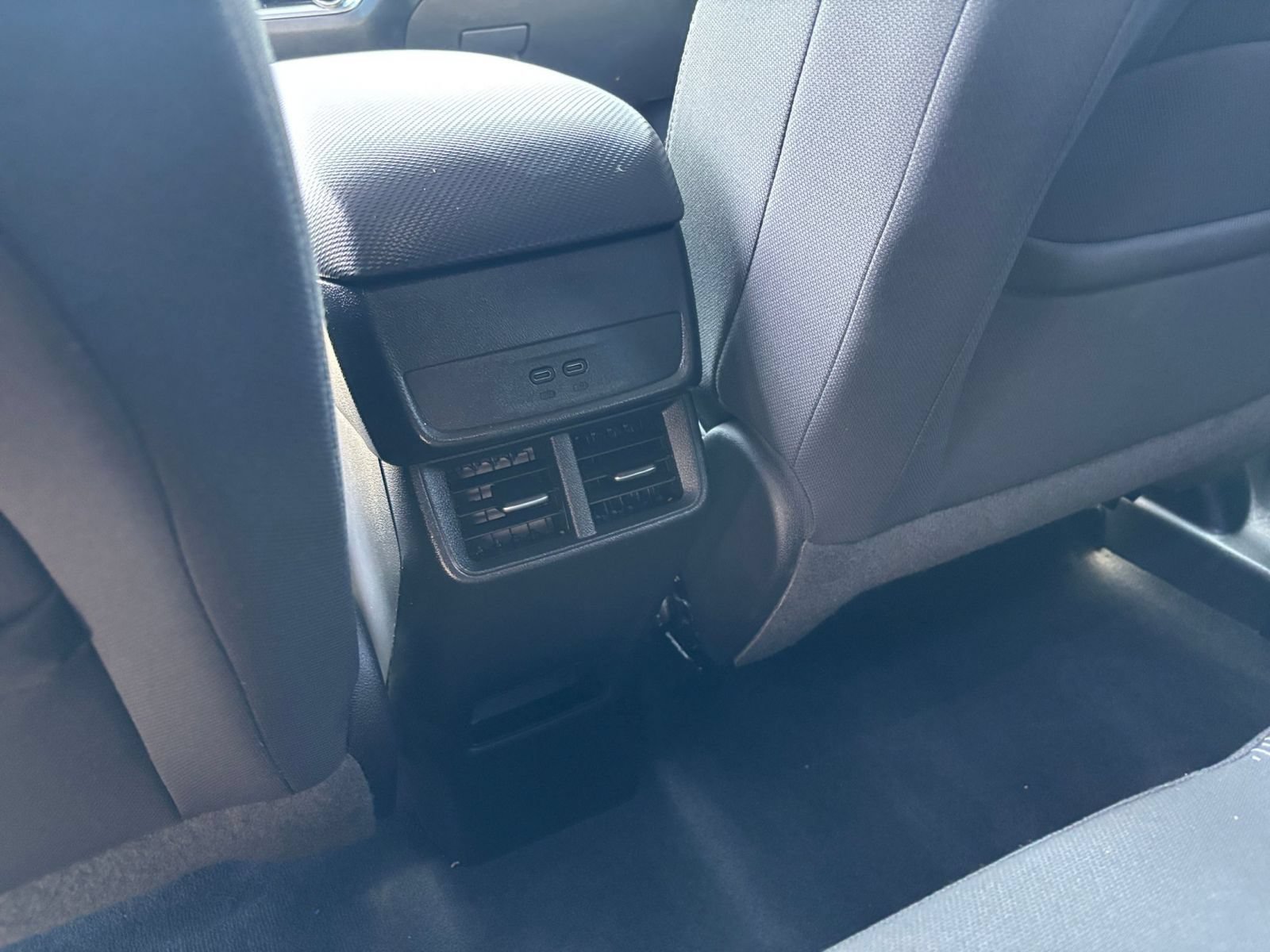 Used 2025 Chevrolet Equinox LT FWD image 22