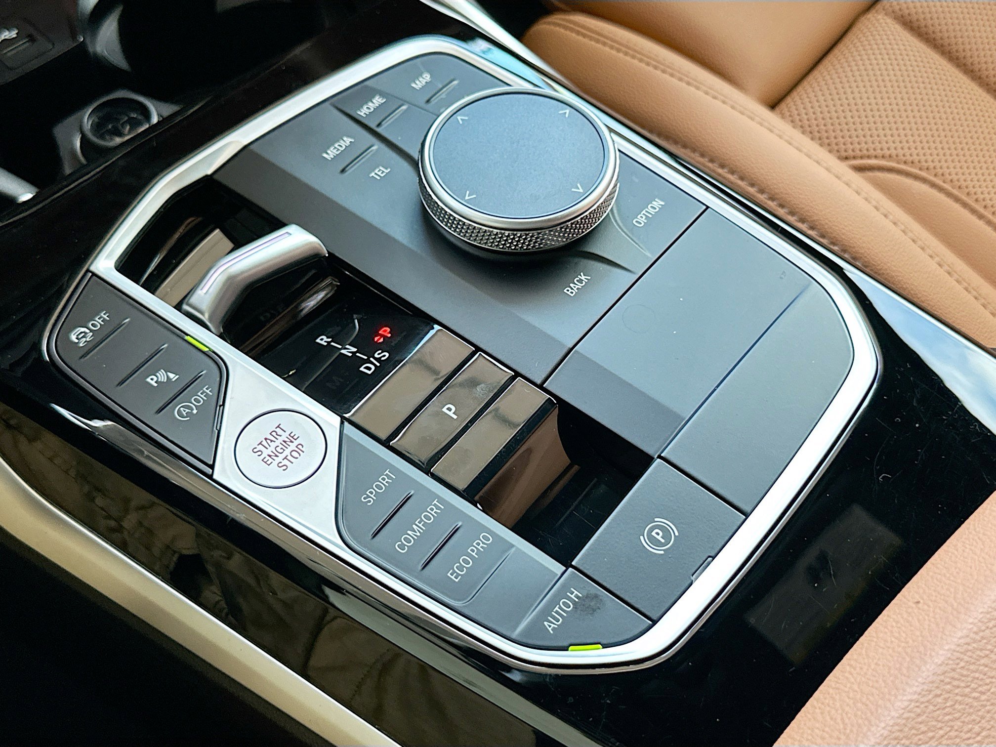 Certified 2024 BMW 330i Sedan w/ Convenience Package image 17