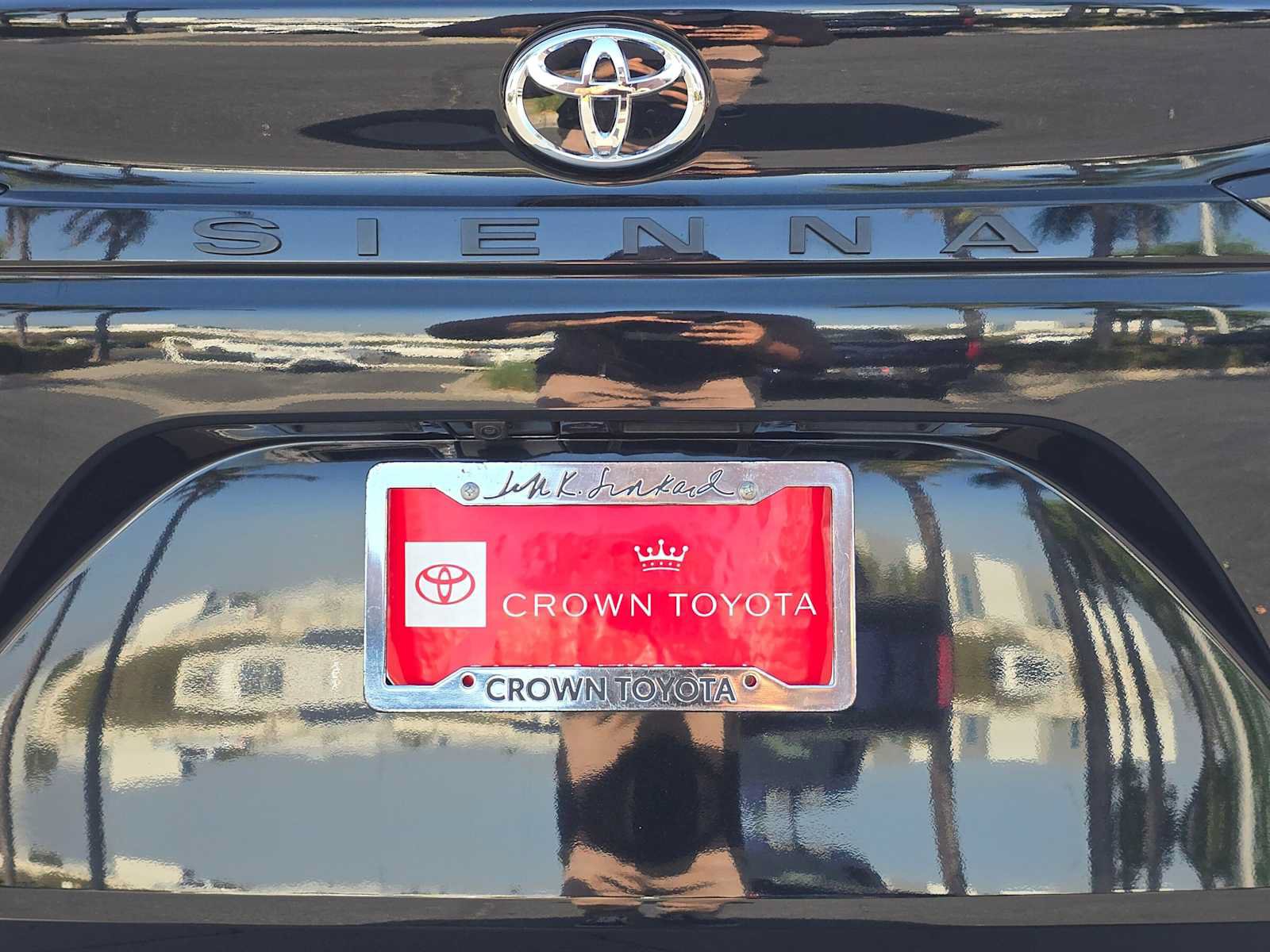 Used 2026 Toyota Sienna XLE FWD image 14