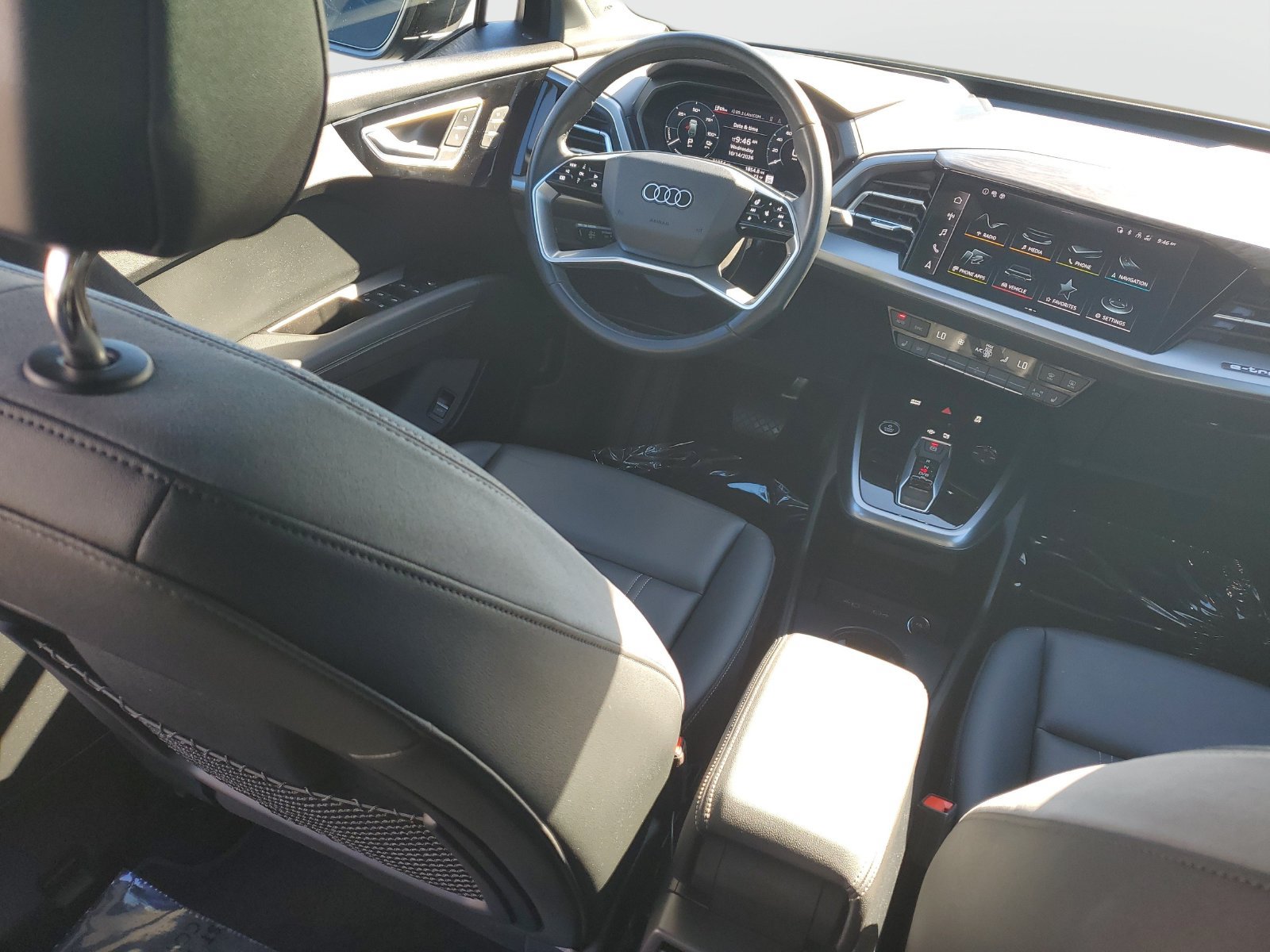 Used 2024 Audi Q4 e-tron Prestige w/ Black Optic Package AWD/4WD image 11