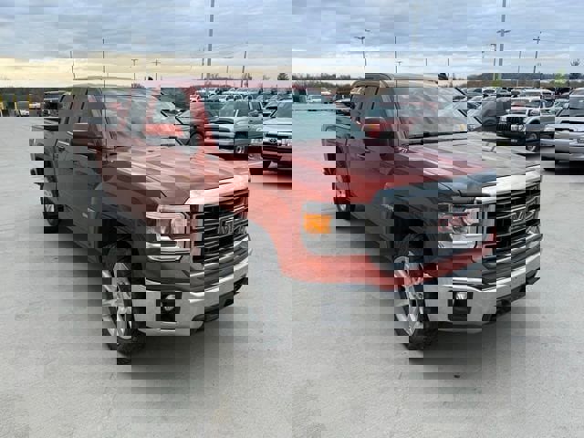 Used 2015 GMC Sierra 1500 SLE w/ SLE Value Package AWD/4WD image 1