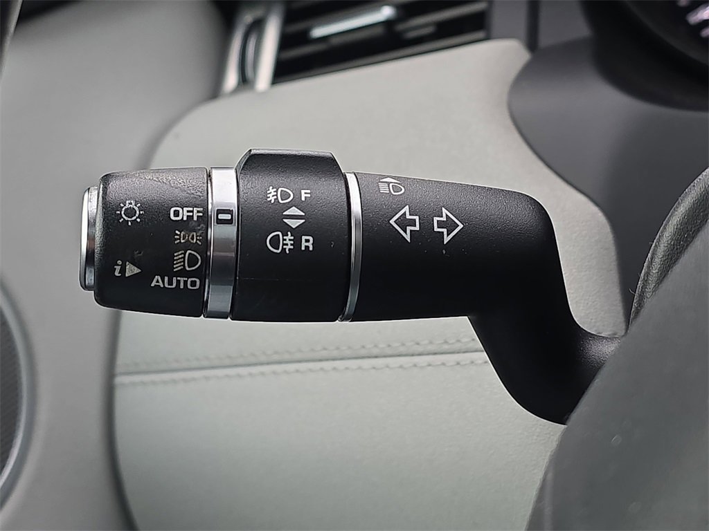 Used 2015 Land Rover Range Rover Evoque Pure Plus image 30