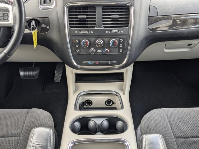 Used 2013 Dodge Grand Caravan SXT w/ Rear Park Assist Pkg FWD image 24