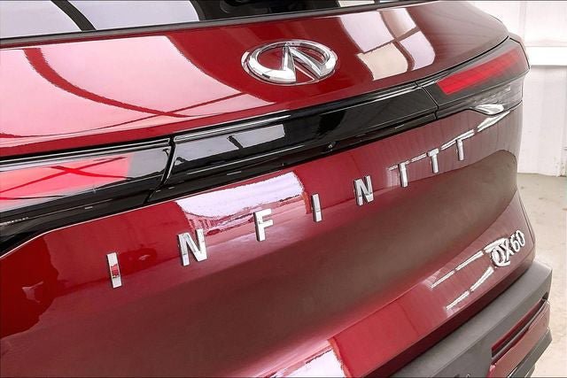 Certified 2025 INFINITI QX60 Luxe image 33