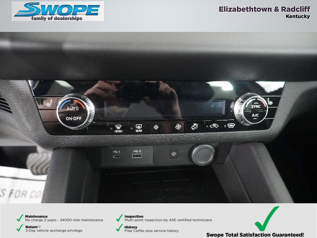 New 2025 Mitsubishi Outlander SE image 18