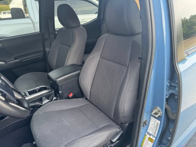 Used 2019 Toyota Tacoma TRD Sport AWD/4WD image 20