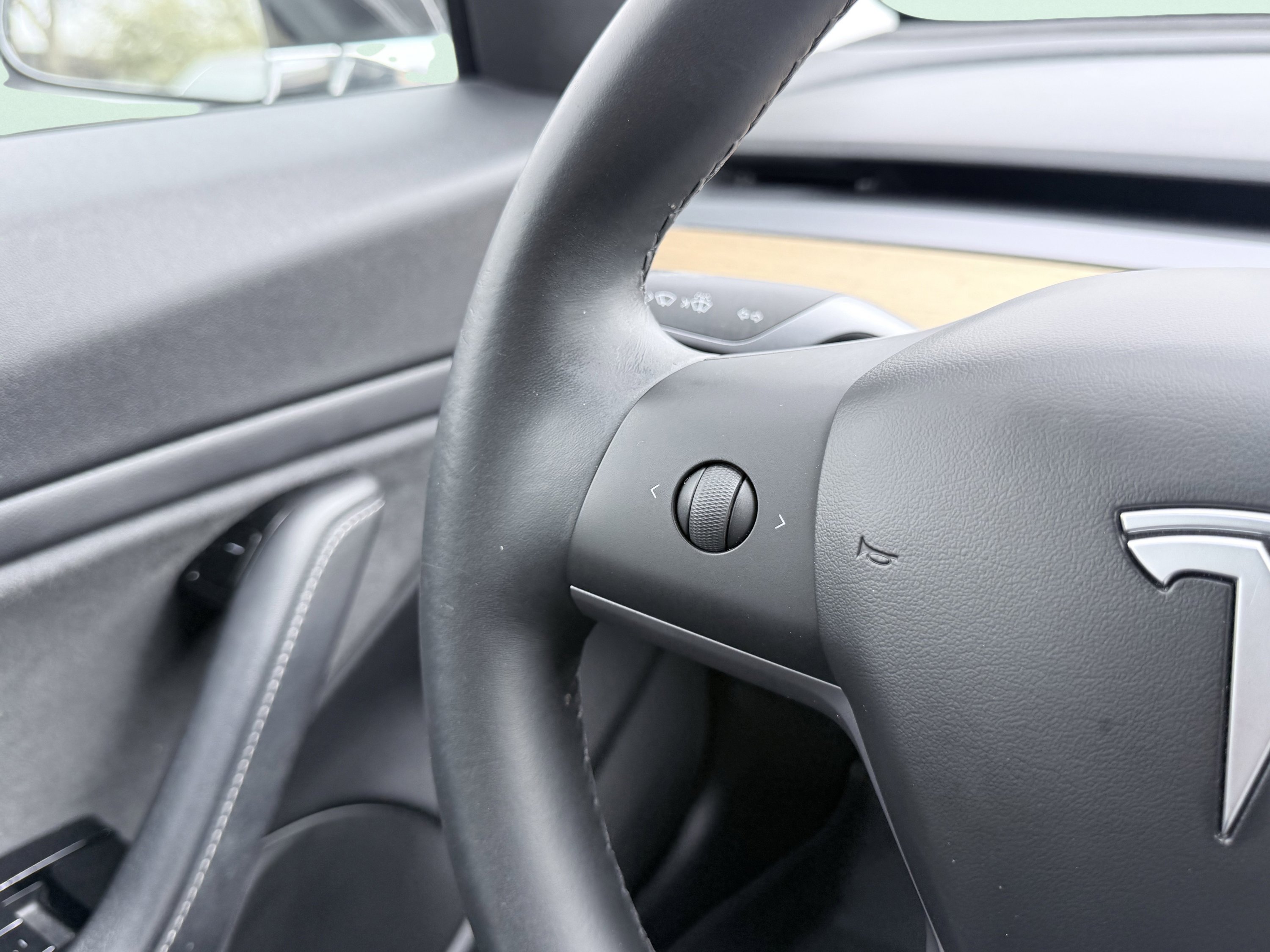 Used 2018 Tesla Model 3 Mid Range image 55