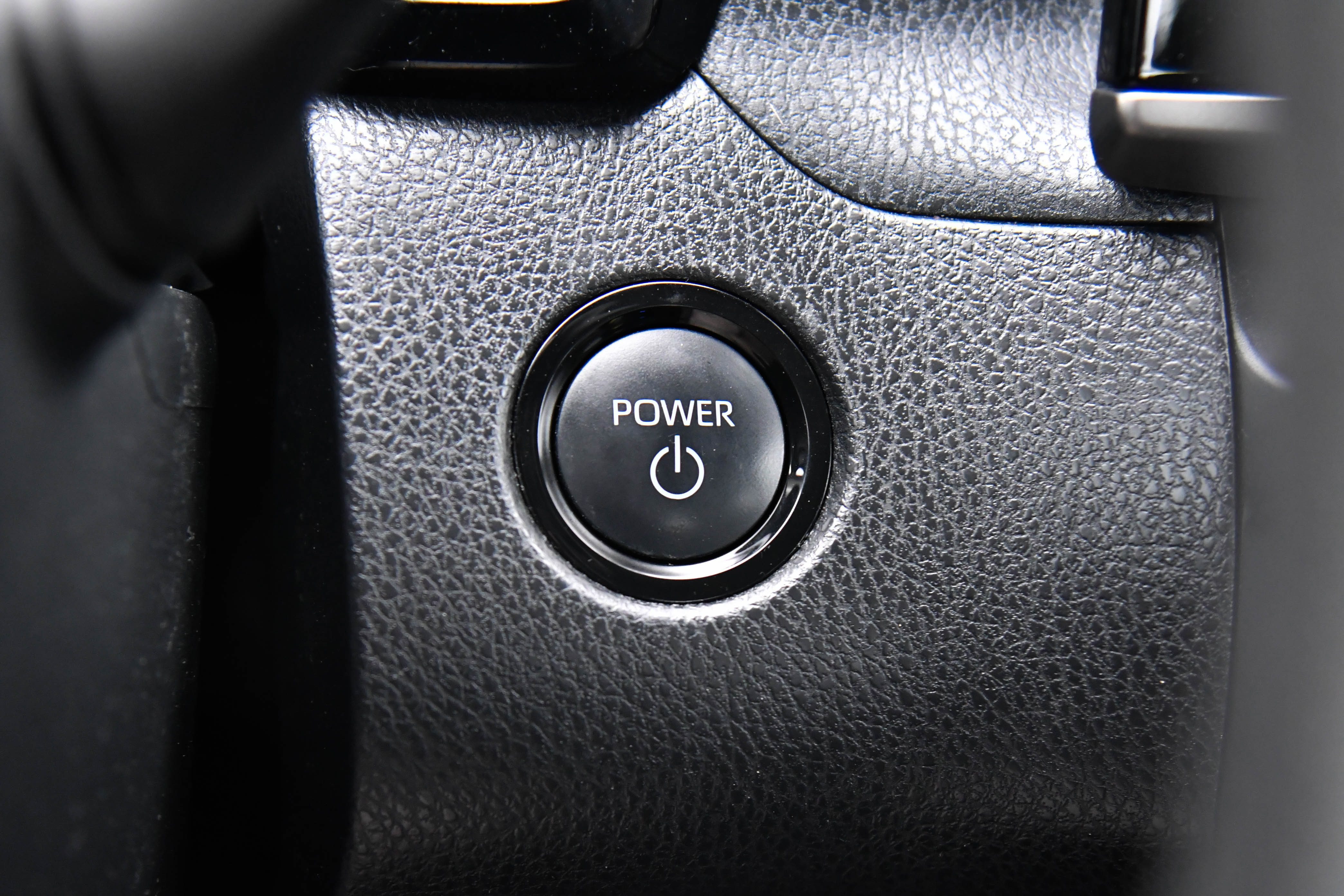 Used 2025 Toyota Camry LE image 30