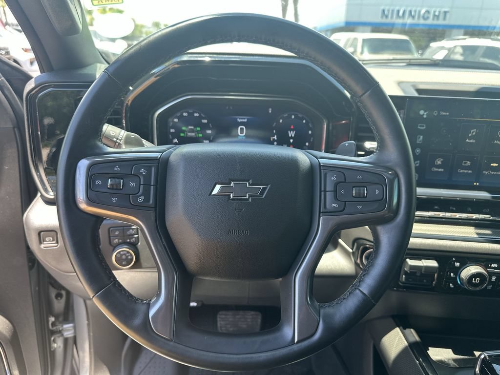 Used 2023 Chevrolet Silverado 1500 ZR2 w/ Technology Package AWD/4WD image 22