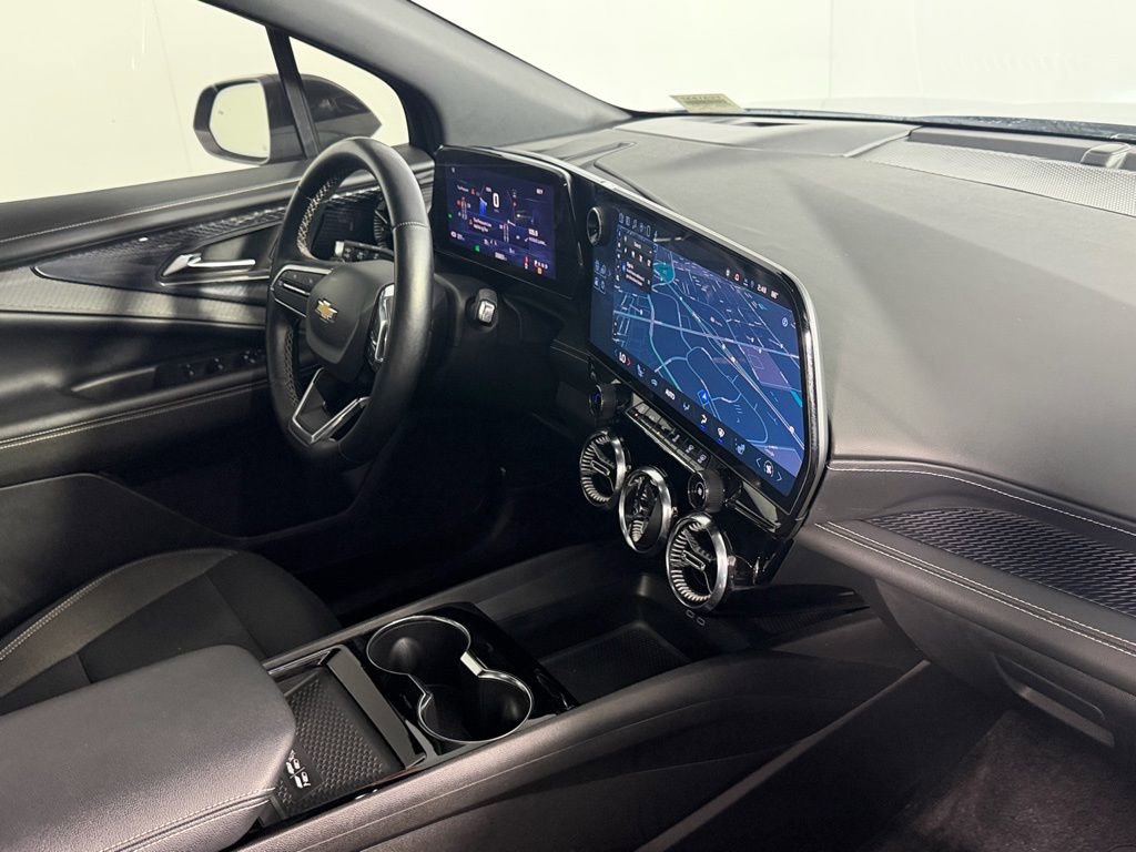 Used 2024 Chevrolet Blazer EV LT image 32