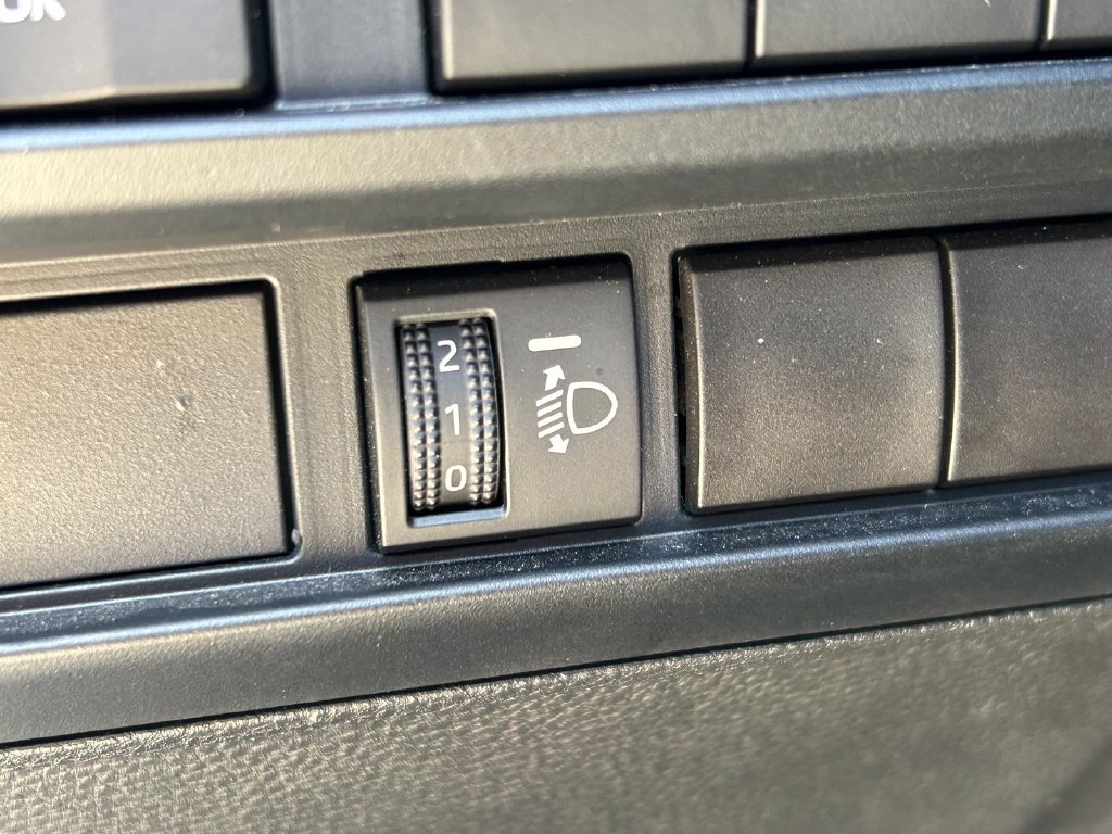 Used 2023 Toyota Tundra SR5 AWD/4WD image 25