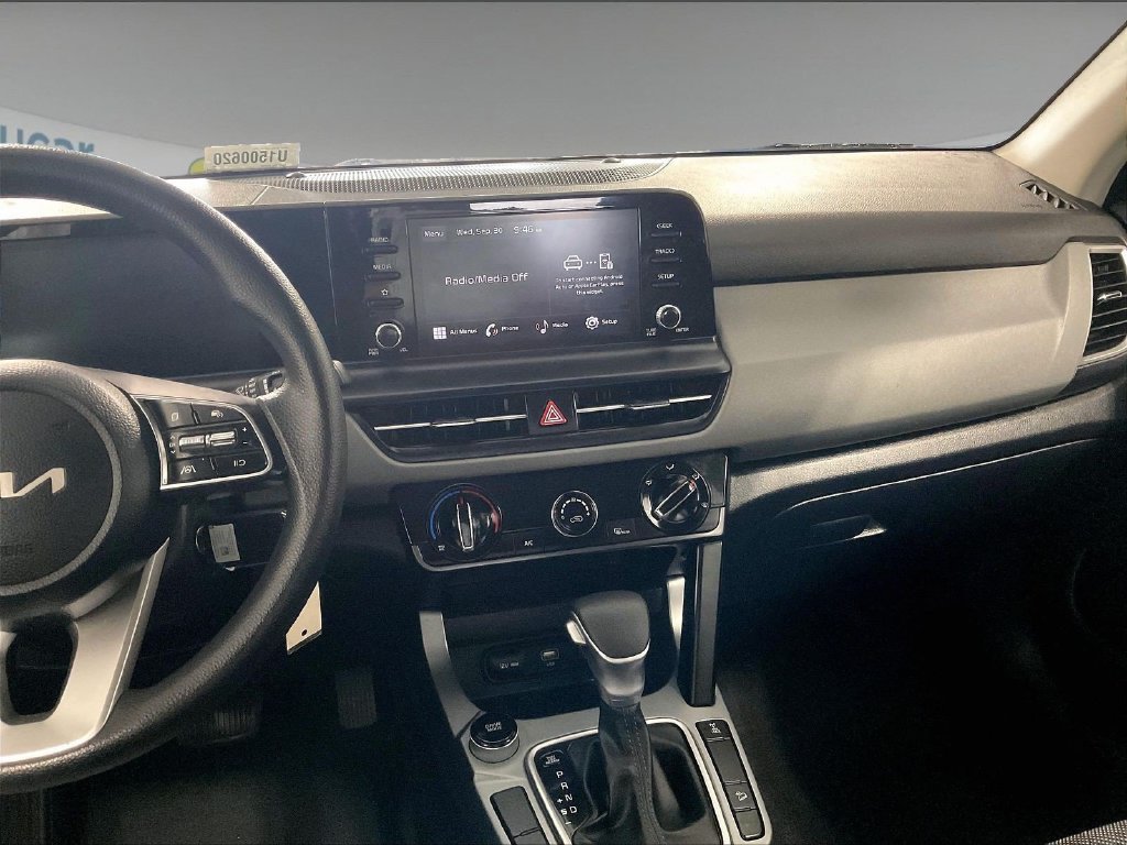 Used 2025 Kia Seltos LX AWD/4WD image 17