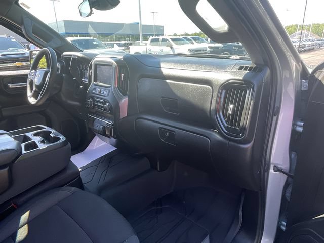 Certified 2024 Chevrolet Silverado 1500 Custom w/ Turbomax Blackout Package AWD/4WD image 28