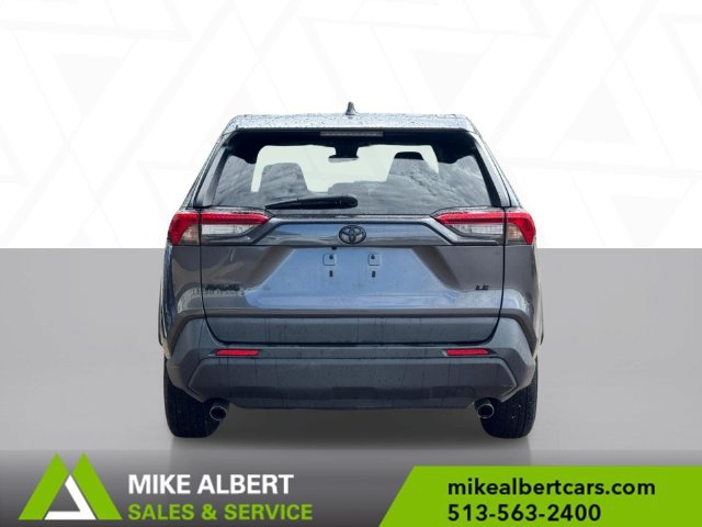 Used 2022 Toyota RAV4 LE FWD image 5