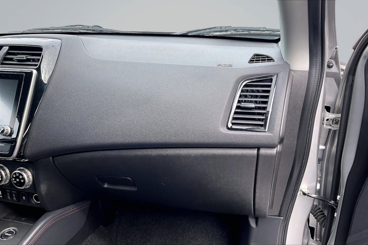 Used 2024 Mitsubishi Outlander Sport SE AWD/4WD image 17
