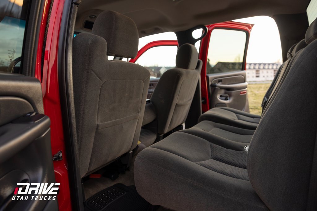 Used 2004 Chevrolet Silverado 2500 LS w/ Skid Plate Package image 18