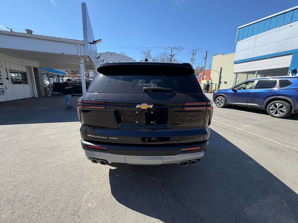 New 2026 Chevrolet Traverse LT image 5