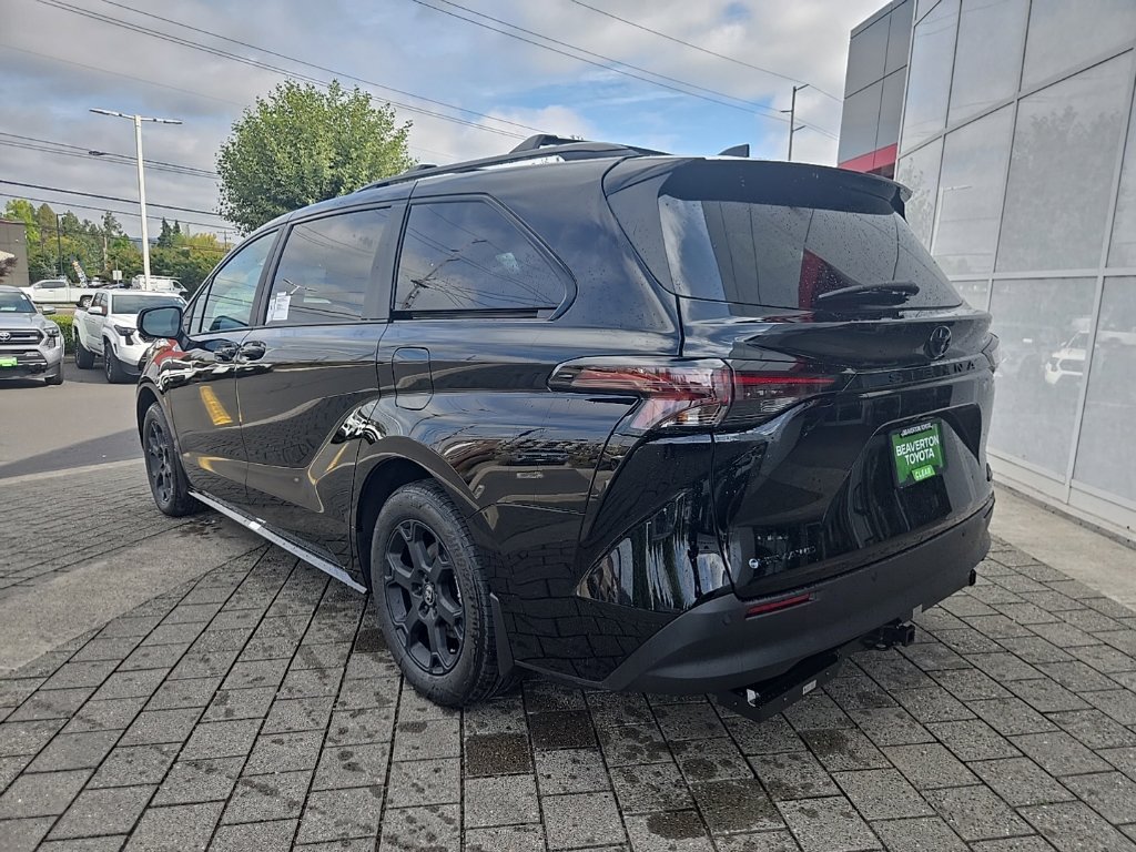 New 2026 Toyota Sienna XLE Woodland Edition AWD/4WD image 3